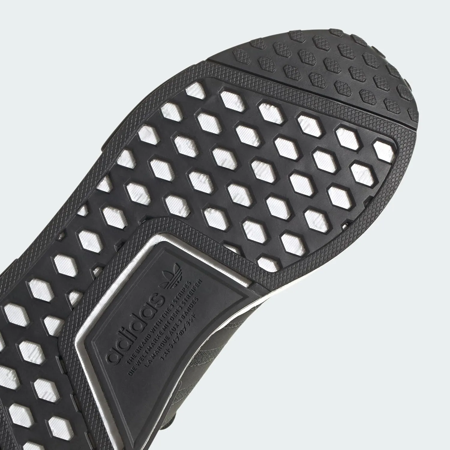 adidas Originals Unisex-Child NMD_r1's Sneaker