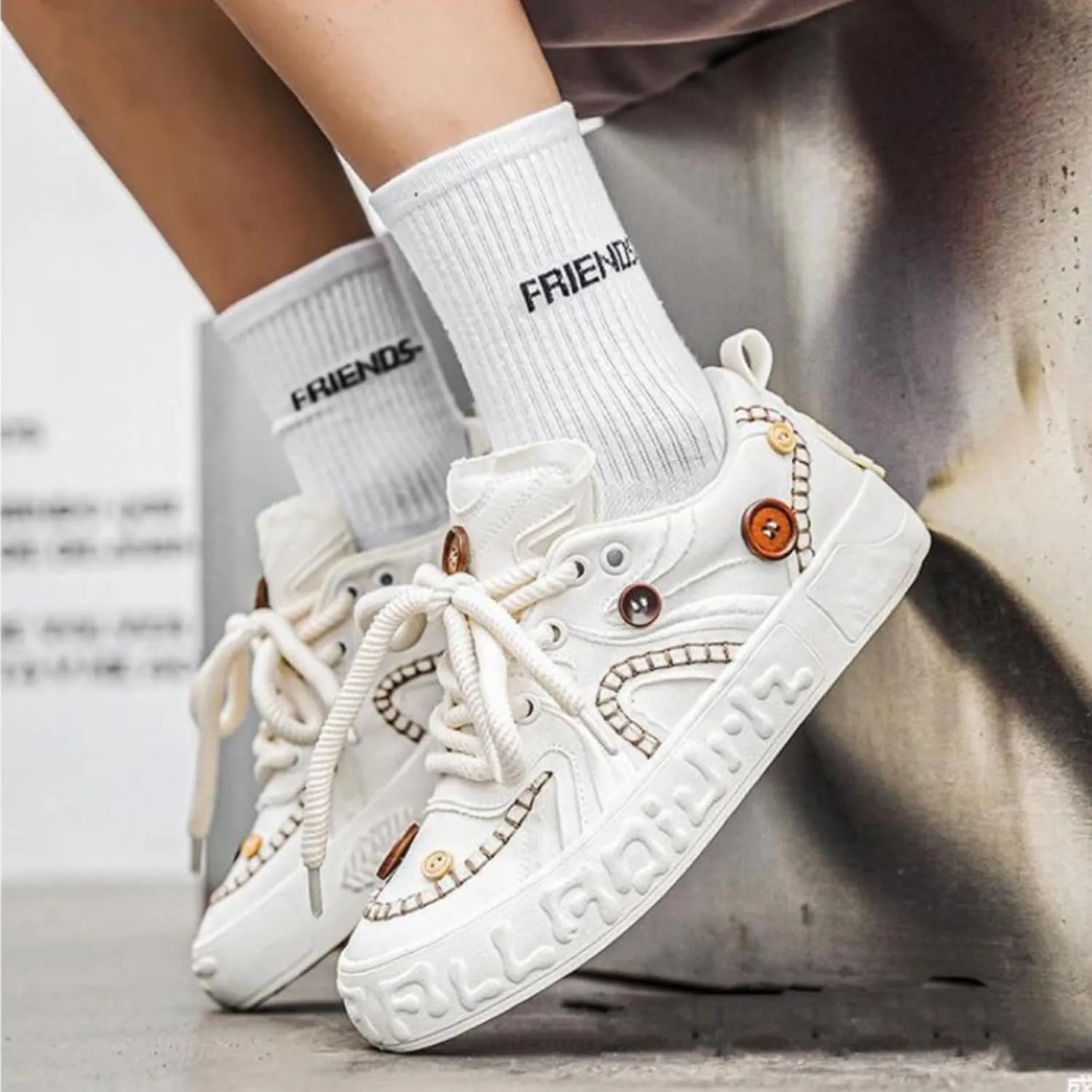 Black White Vintage Button Couple Shoes Canvas Chunky Platform Sneakers Women Fashion Aesthetic Walking Shoes