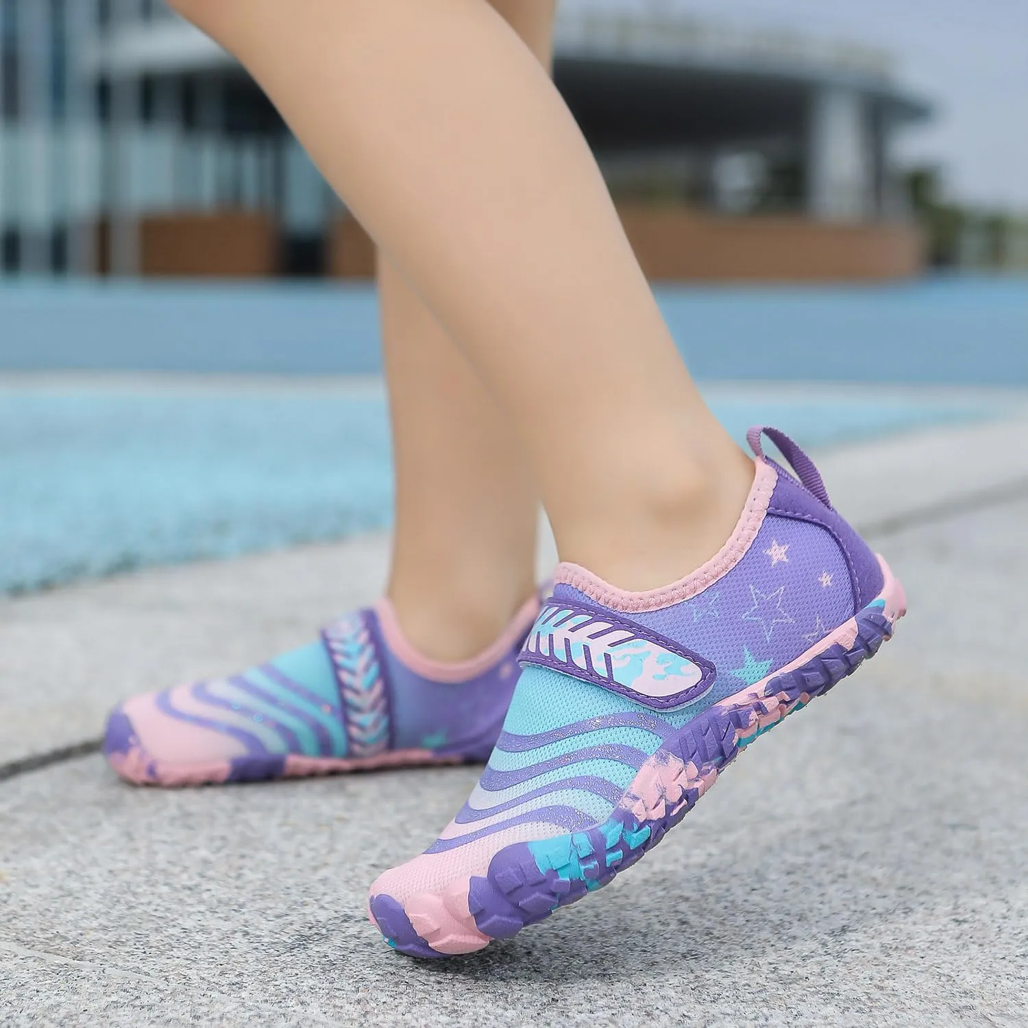 Boys Girls Water Shoes Kids Lightweight Aqua Socks Barefoot Quick Dry Hiking Walking Sneakers Slip On Sandals for Beach Pool Swim (Little Kid/Big Kid)