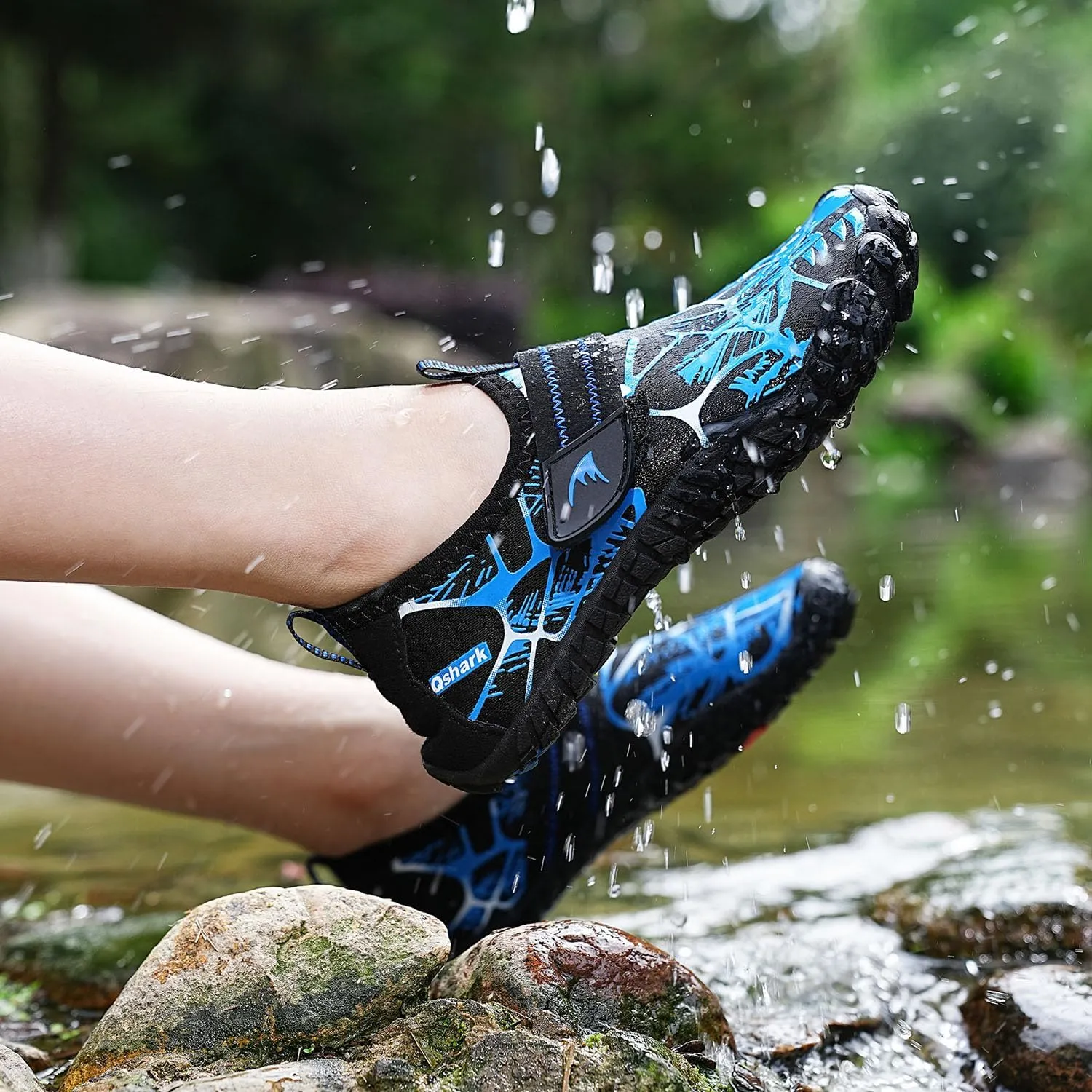 Boys Girls Water Shoes Kids Lightweight Aqua Socks Barefoot Quick Dry Hiking Walking Sneakers Slip On Sandals for Beach Pool Swim (Little Kid/Big Kid)