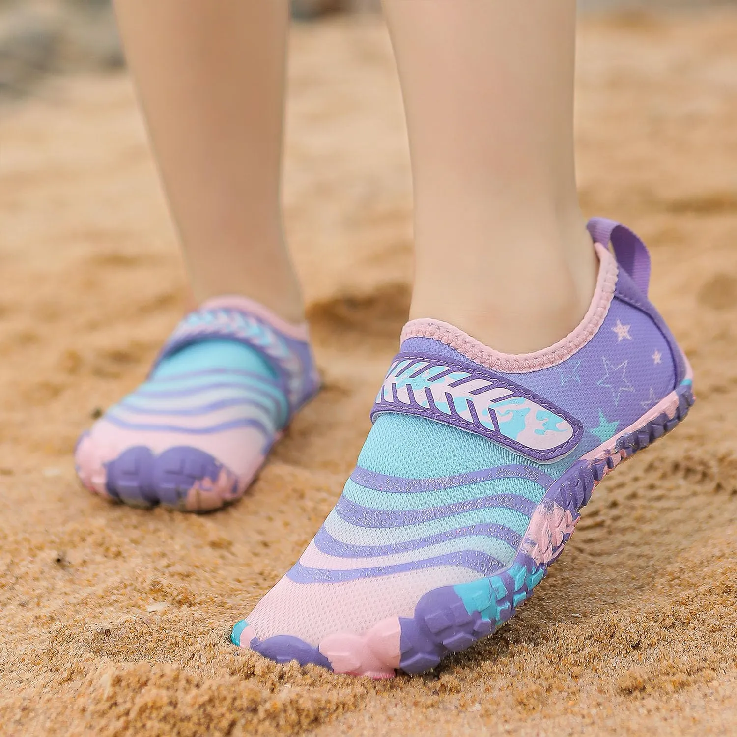 Boys Girls Water Shoes Kids Lightweight Aqua Socks Barefoot Quick Dry Hiking Walking Sneakers Slip On Sandals for Beach Pool Swim (Little Kid/Big Kid)