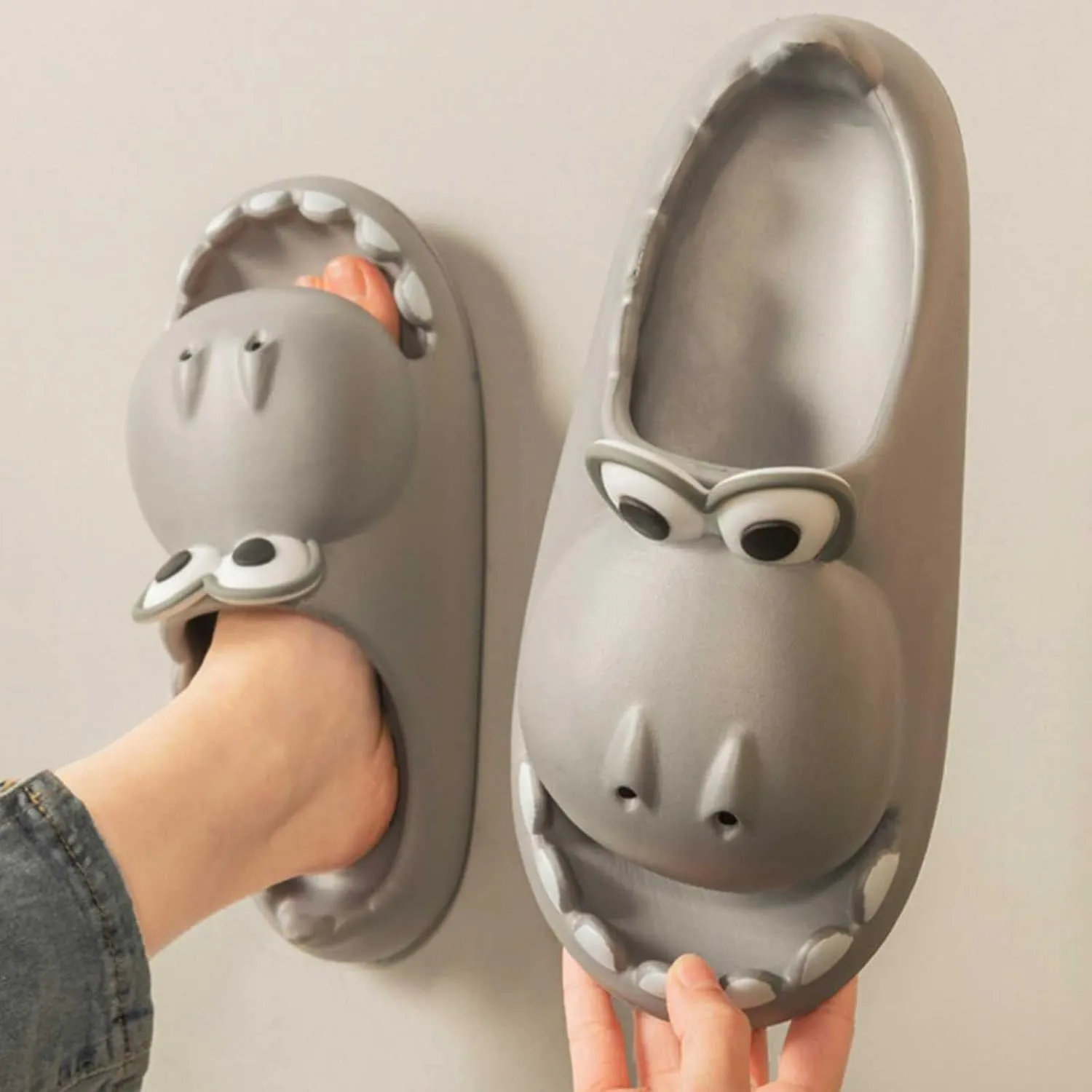 Cute Dinosaur Slides Slippers for Women Men 1.57 in Super Soft Thick Bottom House Shoes Dinosaur Shower Sandal Open Toe Slippers Summer Beach Shower Home House