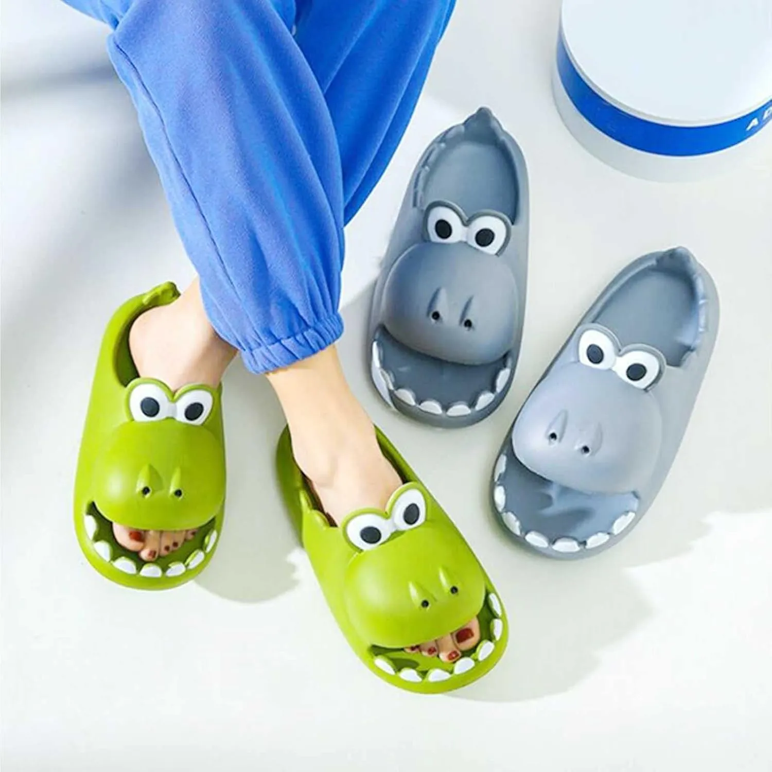 Cute Dinosaur Slides Slippers for Women Men 1.57 in Super Soft Thick Bottom House Shoes Dinosaur Shower Sandal Open Toe Slippers Summer Beach Shower Home House