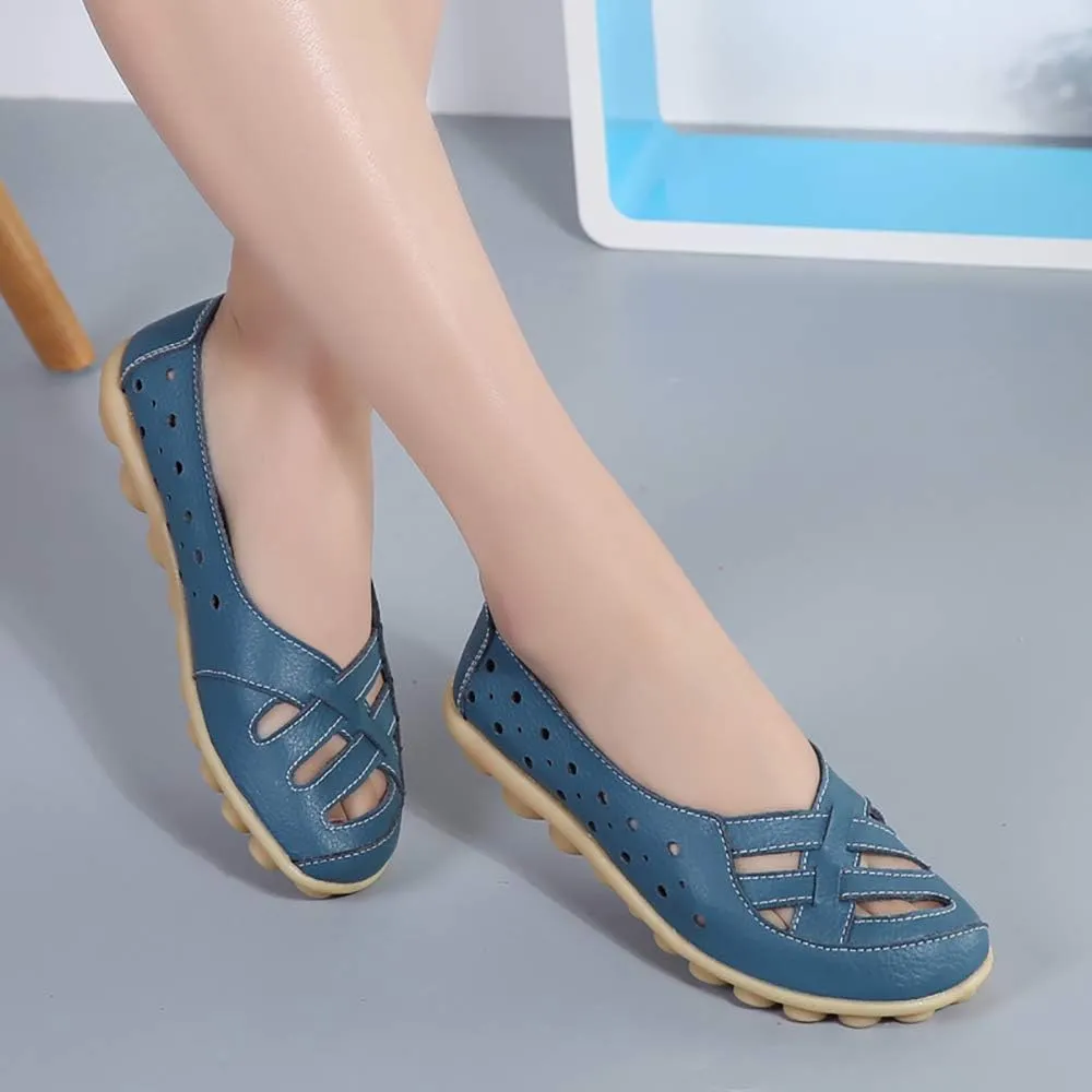 FolHaoth Women's Comfortable Leather Loafers Slip On Walking Flats Casual Round Toe Moccasins Wild Nurse Driving Breathable Fashion Soft Shoes