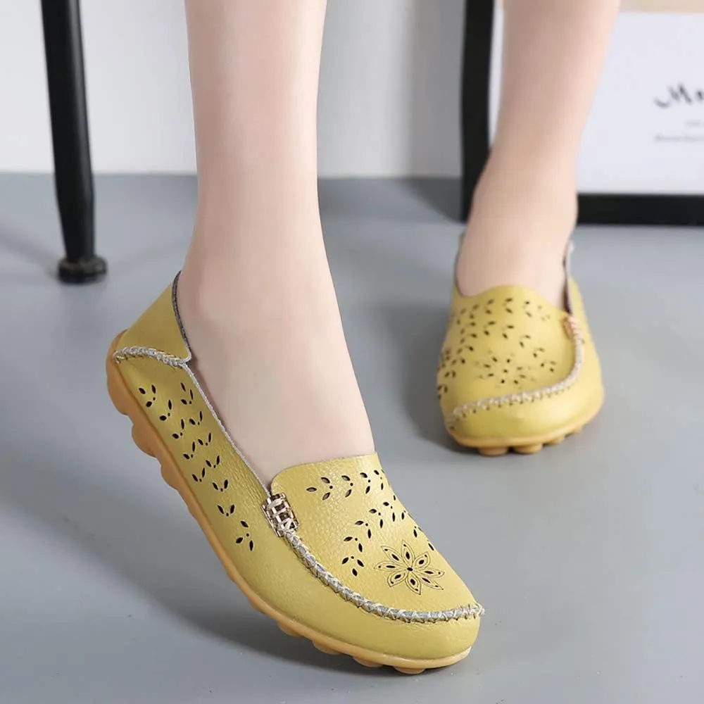 FolHaoth Women's Leather Loafers Slip On Comfortable Walking Flats Casual Round Toe Moccasins Wild Breathable Nurse Driving Fashion Soft Shoes