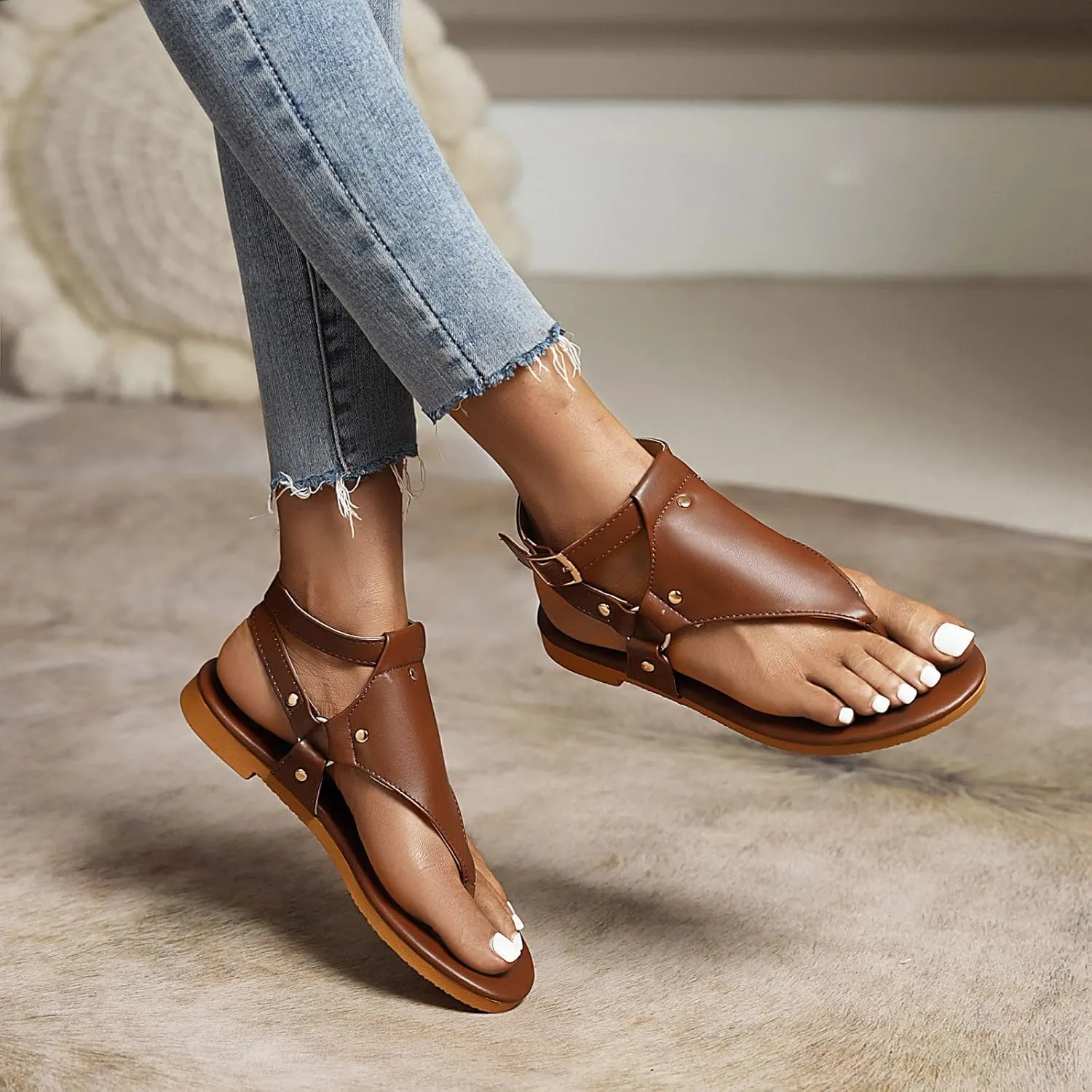 Gladiator Flat Sandal for Women Fashion Snakeskin Print Thong Strap Buckle Clip Toe Studded Roman Shoes Summer Comfortable Casual Beach Shoes