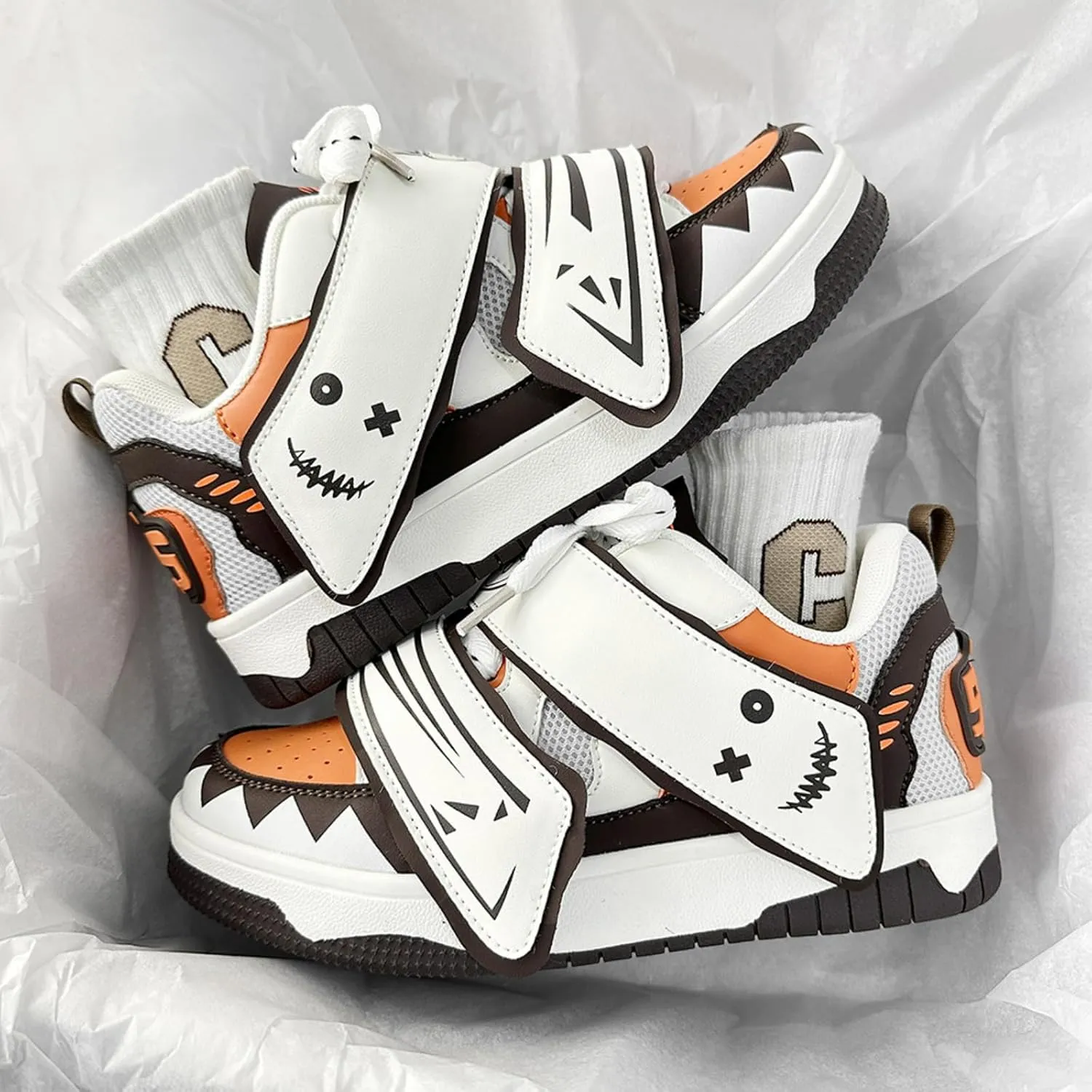 Graffiti Happy Face Hook & Loop Sneakers Women Skate Shoes Y2K Aesthetic Height Increase Casual Outfit Walking Shoes