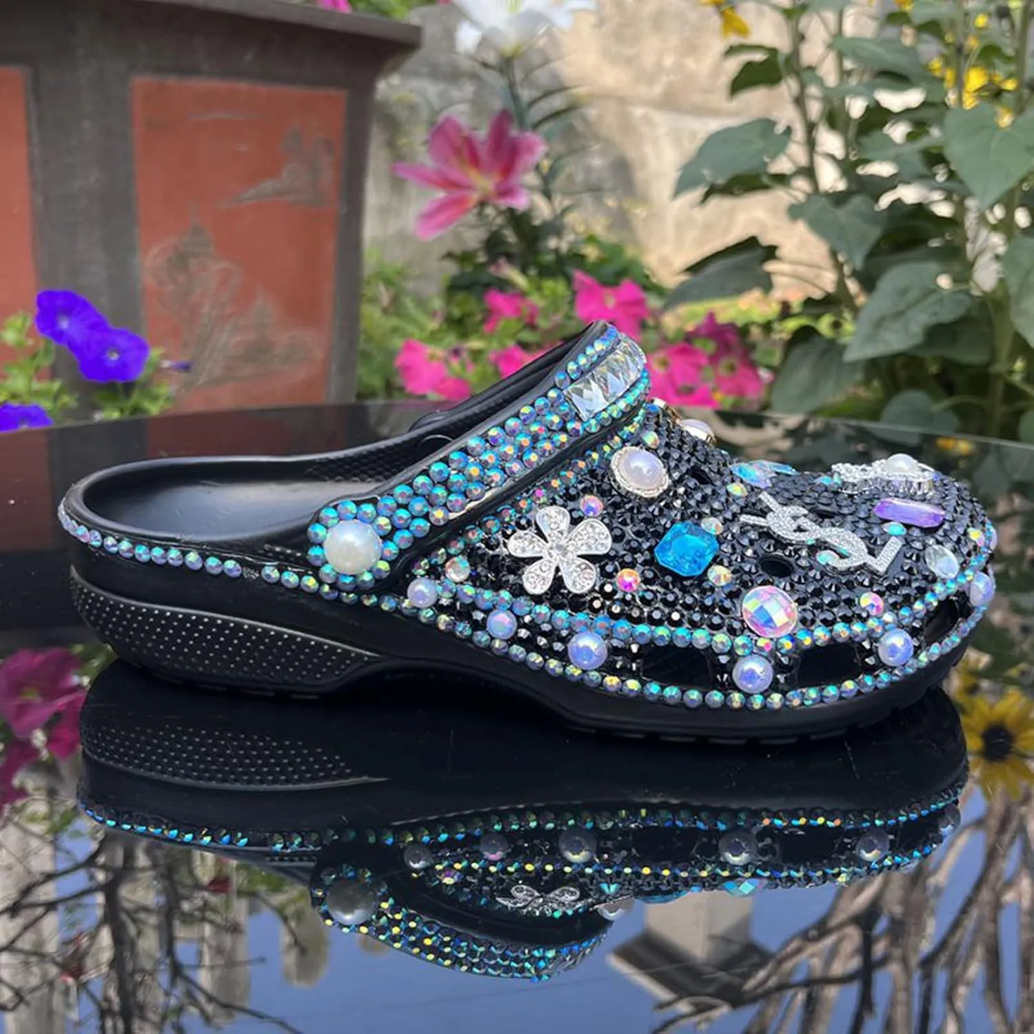 Hanfike Womens Casual Fashion Slide Mules with Rhinestone Closed Toe Comfort Flats