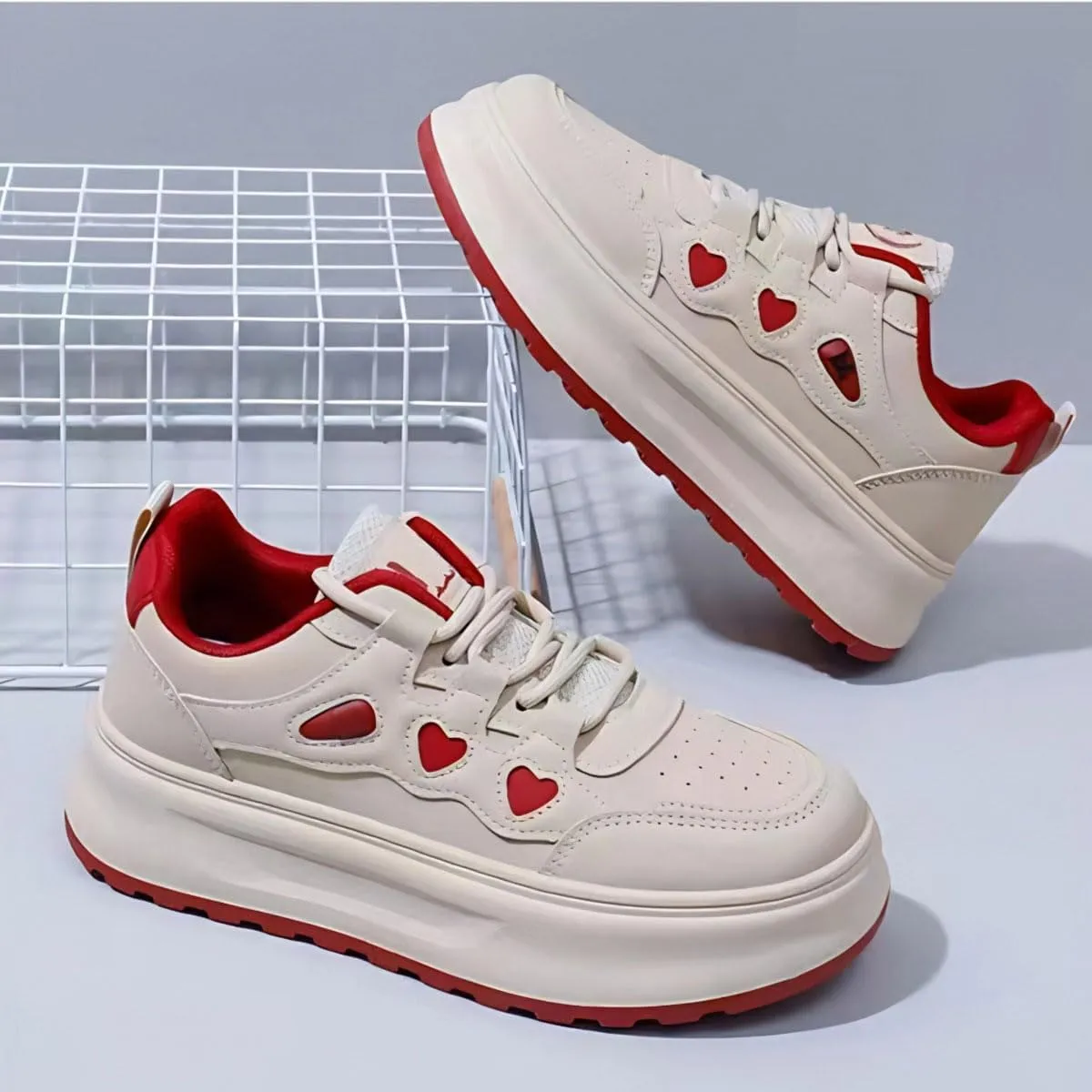 Heart Sneakers for Women & Girls Cute Platform 4cm Walking Shoes for Travel & Gift Giving