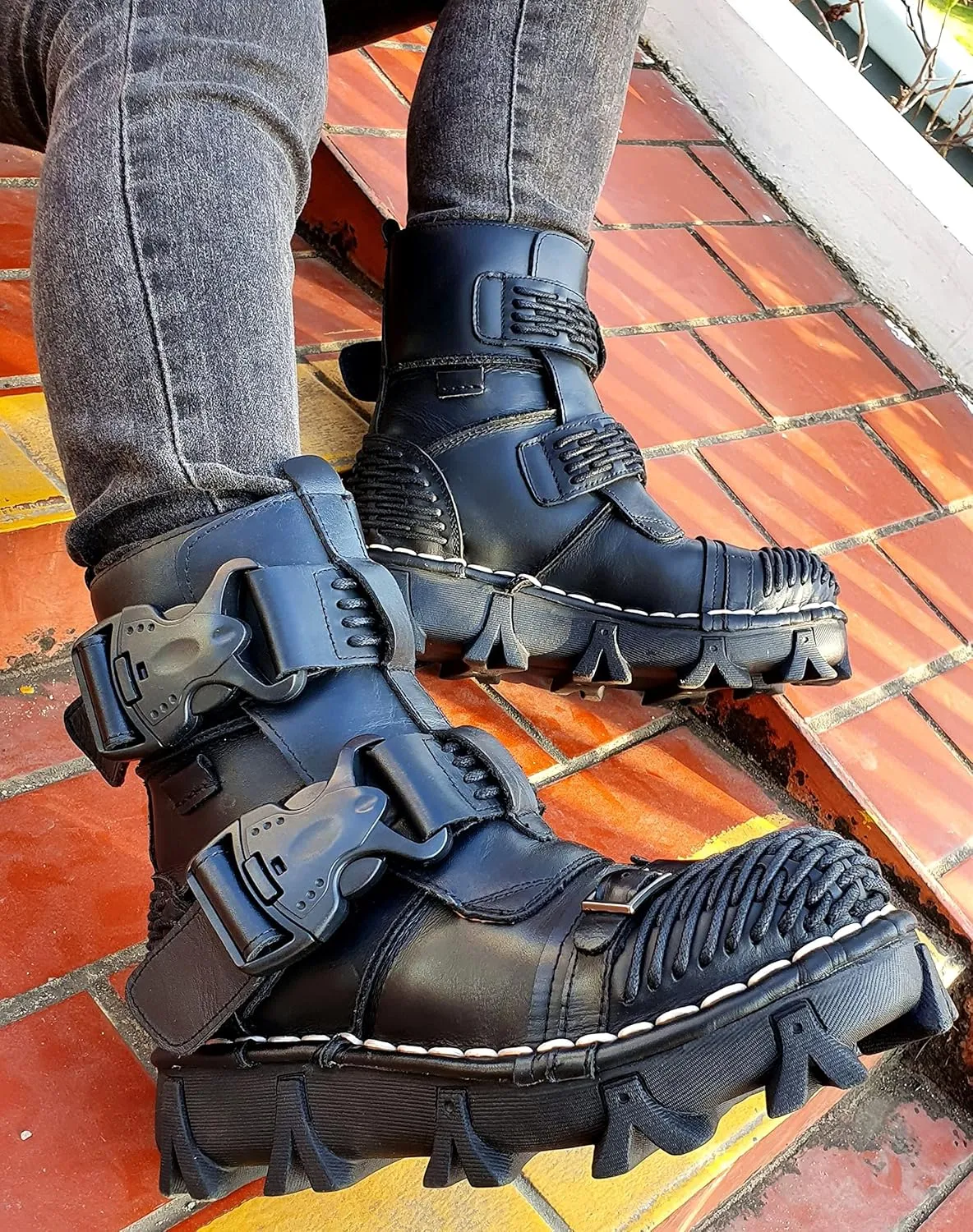 Men's Combat Motorcycle Leather Boots Soft Comfortable Ankle Boots
