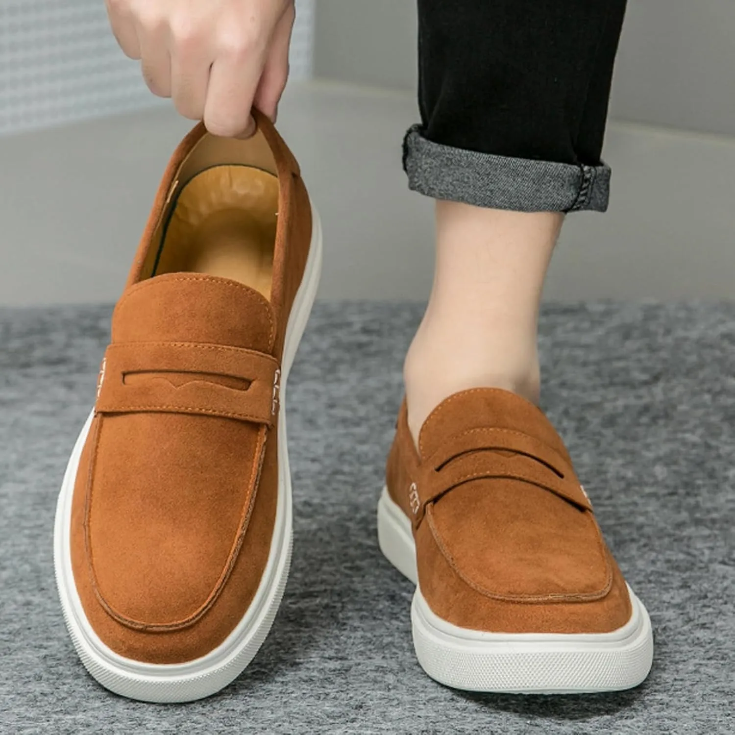 Men's Suede Comfort Flat Casual Tassel Loafers Lightweight Non-Slip Metal Decoration Platform Slip-on Fashion Walking Sneakers for Work Driving