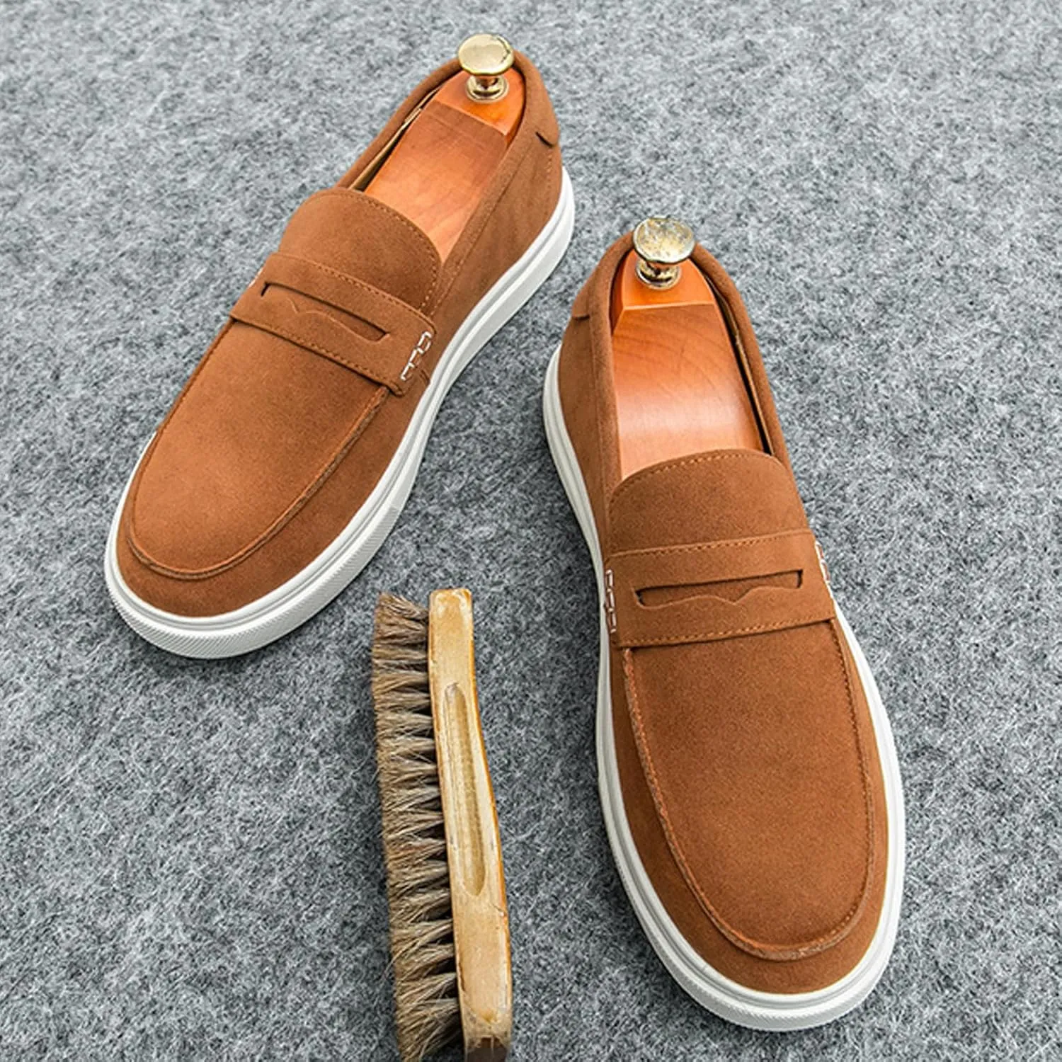 Men's Suede Comfort Flat Casual Tassel Loafers Lightweight Non-Slip Metal Decoration Platform Slip-on Fashion Walking Sneakers for Work Driving