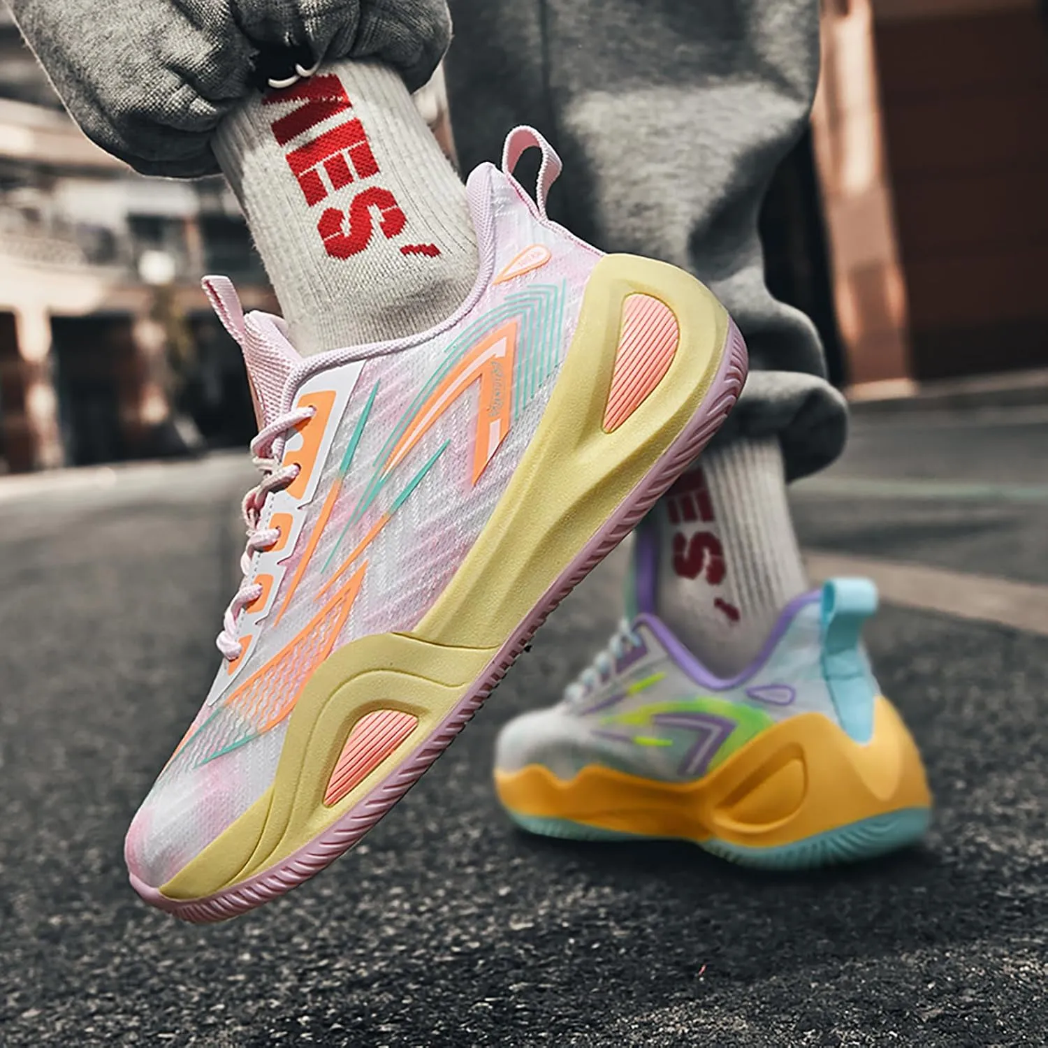 Men's Women's High-Top Basketball Shoes - Breathable Mesh with Cushioned Midsole & Non-Slip Rubber Outsole, Vibrant Split-Color Design Sport Shoes, Indoor/Outdoor Court Sneakers