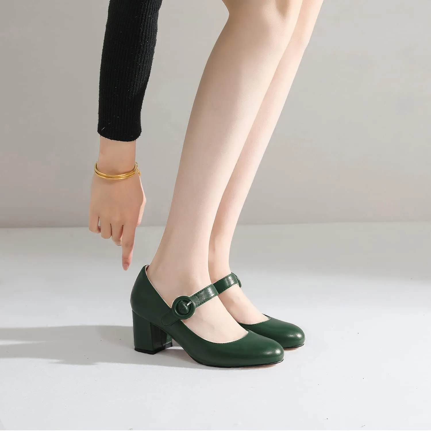 MOOMMO Women Classic Mary Jane Heels Pumps Shoes Ankle Strap Closed Round Toe Dress Sandals Chunky Block Heels Comfort Wedding Party Evening Pump Mid Heel Basic Office Work Shoes Elegant 4-11 M US