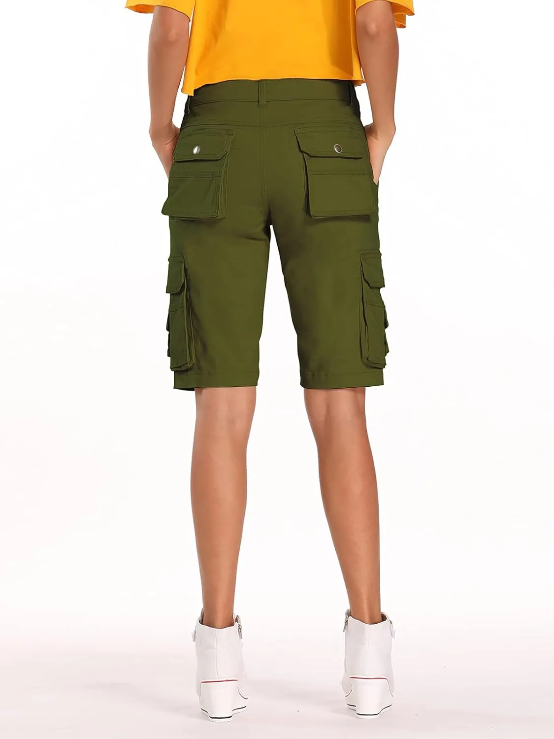 OCHENTA Women's Casual Multi-Pockets Bermuda Cargo Shorts Camo Knee Length Summer Hiking Shorts