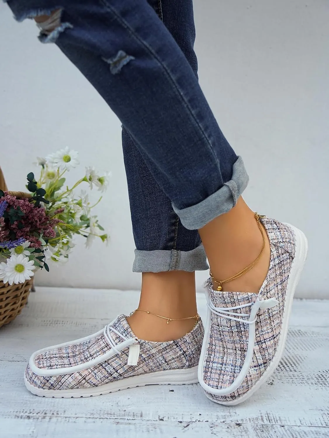 Unisex Ultralight Textured Canvas Loafers Elastic Lace-up Strips Closure Sneakers Comfort Walk Boat Shoes Breathable Fabric Odor-free Footwear for Women/Men Adult/Teenagers, Multicolor/Black and White