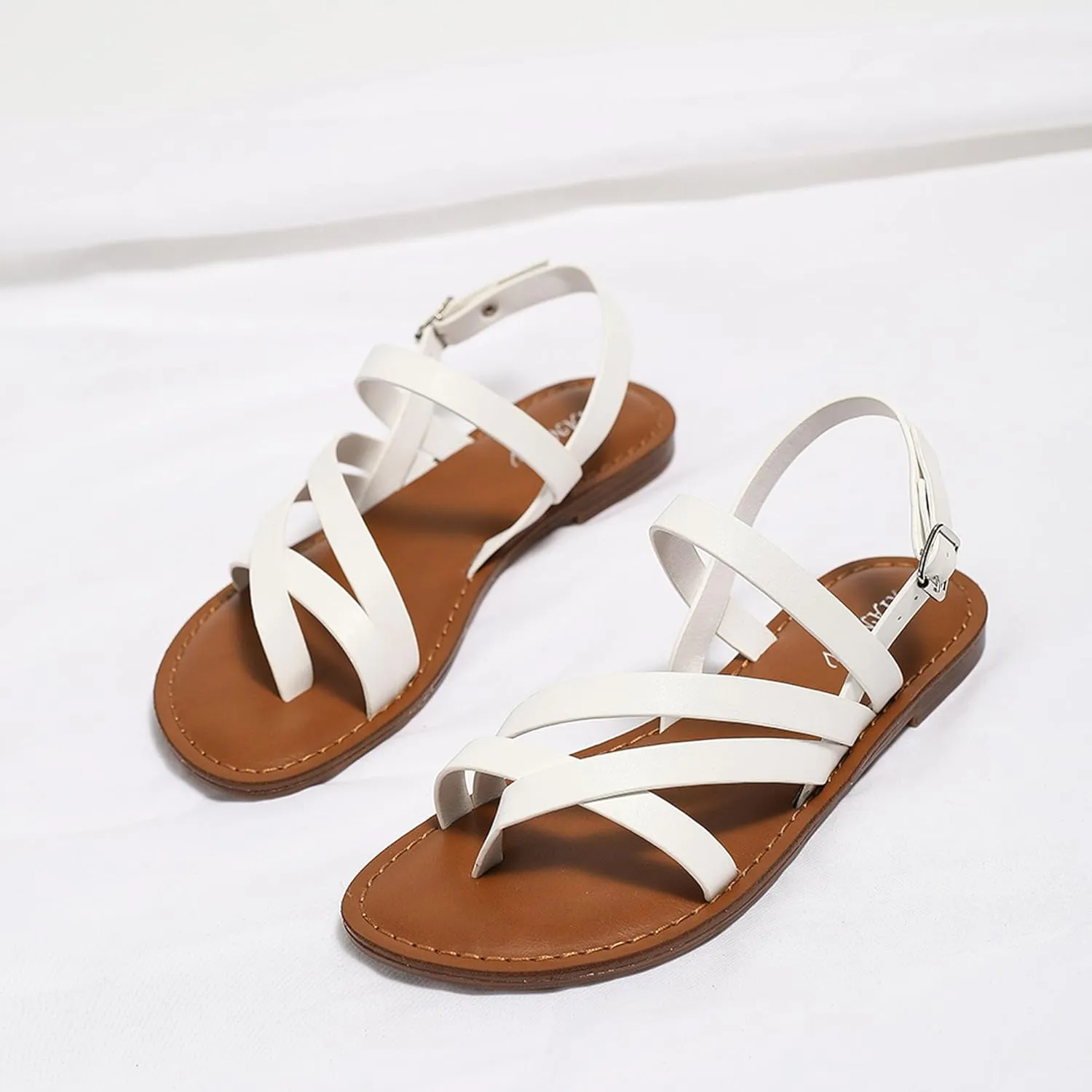 Women Sandals Fashion Round Toe Buckle Roman Style Strappy Leather Sandals Flat Beach Holiday Party