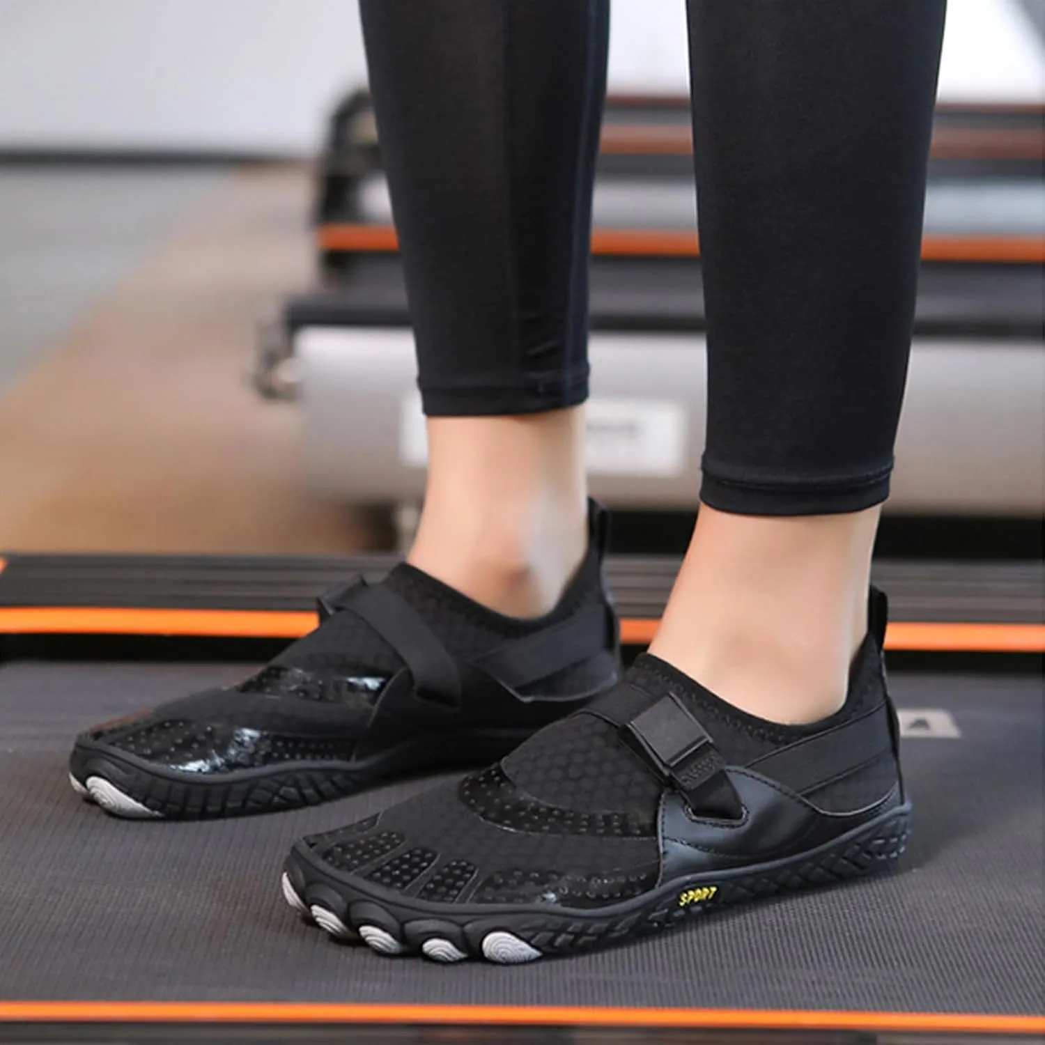 Womens and Mens Water Shoes Breathable Quick-Dry Soft Cushion Barefoot Aqua Socks for Hiking Swimming Beach Wading Surfing Yoga Sport Elastic Band Water Shoe for Men Women Summer Wear Comfy