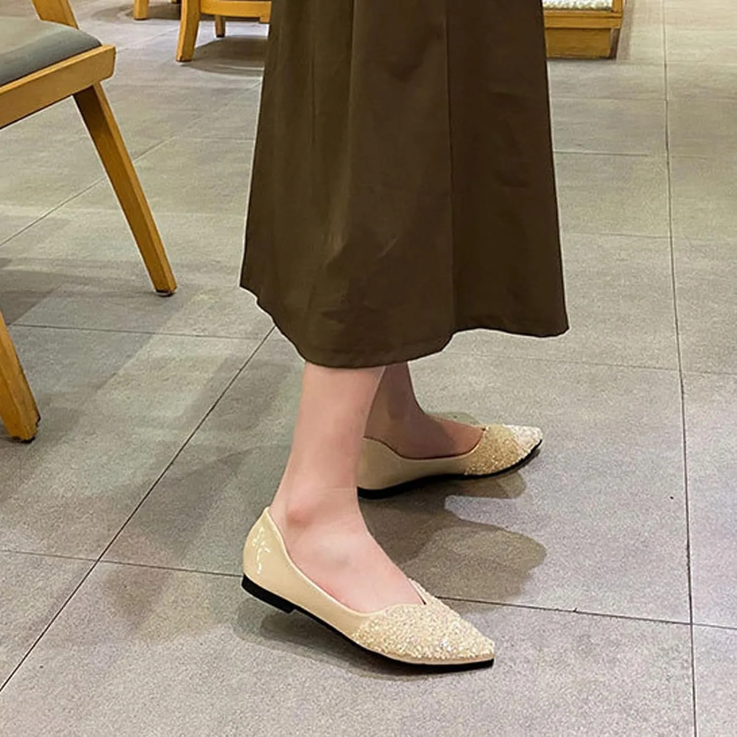 Women's Rhinestone Pointed Toe Ballet Flats Dress Shoes,Comfortable Soft Memory Foam Slip-On Low Heel Loafers Sparkly Party Wedding Flat Shoes
