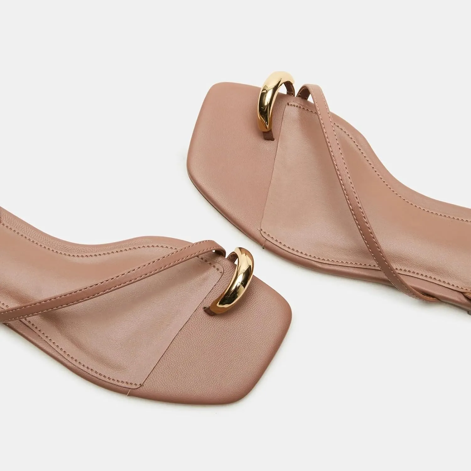 Yishaweiqi Metal Ankle Strap Flat Sandals for Women Toe Ring Strappy Slip On Sandals Open Square Toe Beach Sandals